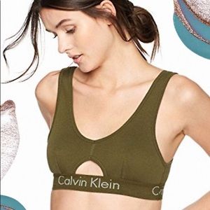 Calvin Klein Unlined Body Bralette💄